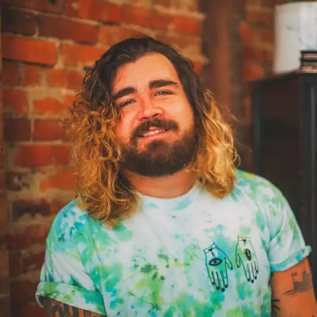 SHEAR-REVIVAL-loyal-sea-clay-styling-balm-02-EMBASIS